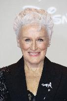 All's Fair Disney+ Paris Serie Premiere NB