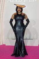 All's Fair Disney+ Paris Serie Premiere NB