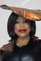 All's Fair Disney+ Paris Serie Premiere NB