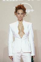 All's Fair Disney+ Paris Serie Premiere NB