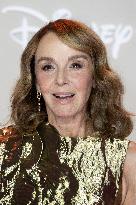 All's Fair Disney+ Paris Serie Premiere NB