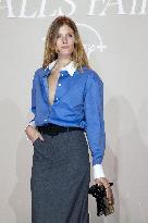 All's Fair Disney+ Paris Serie Premiere NB