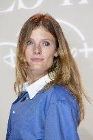 All's Fair Disney+ Paris Serie Premiere NB