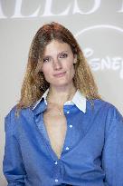 All's Fair Disney+ Paris Serie Premiere NB