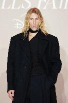 All's Fair Disney+ Paris Serie Premiere NB