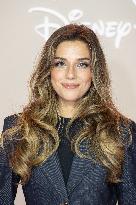 All's Fair Disney+ Paris Serie Premiere NB