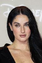 All's Fair Disney+ Paris Serie Premiere NB