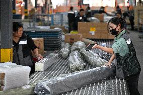 11.11 Express logistics