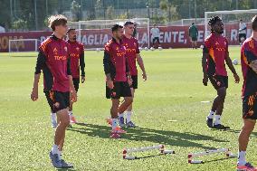 CALCIO - UEFA Europa League - AS Roma - Press Conference and Training