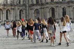 Illustration - Louvre - Paris