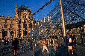 Illustration - Louvre - Paris