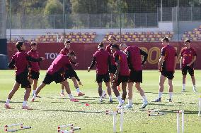 CALCIO - UEFA Europa League - AS Roma - Press Conference and Training