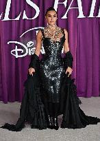 All s Fair Premiere - London