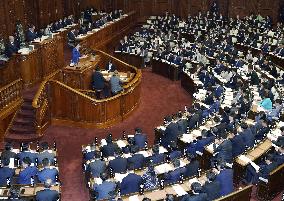 Extraordinary Diet session opens in Japan