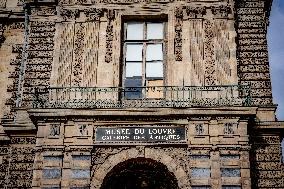 Louvre Museum Robbery Broken Window - Paris