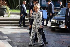 Queen Sofia arrives at the Reconquista Hotel