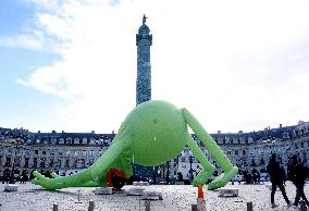 Giant Inflatable Kermit The Frog Installation - Paris