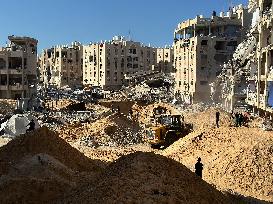 Cleanup and Search Operations in Khan Yunis - Gaza Strip
