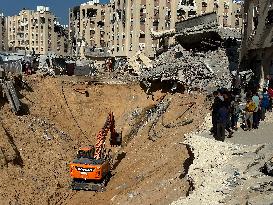 Cleanup and Search Operations in Khan Yunis - Gaza Strip
