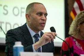 Democratic leadership, steering & policy committee hold hearing on the impacts of the republican shutdown