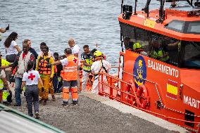A Cayuco With 73 Migrants Arrive At El Hierro - Spain