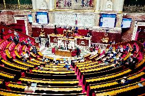 Debate and Vote To Postpone The Renewal Of Congress Members of New Caledonia - Paris