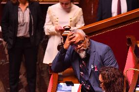 Debate and Vote To Postpone The Renewal Of Congress Members of New Caledonia - Paris