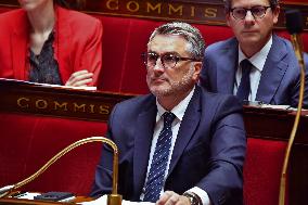 Debate and Vote To Postpone The Renewal Of Congress Members of New Caledonia - Paris