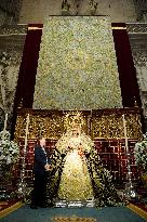 Besamanos of Esperanza de Triana Held - Seville