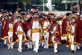 Mega Procession of the Catrinas for Day of the Dead - Mexico City