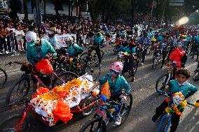 Mega Procession of the Catrinas for Day of the Dead - Mexico City