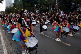 Mega Procession of the Catrinas for Day of the Dead - Mexico City