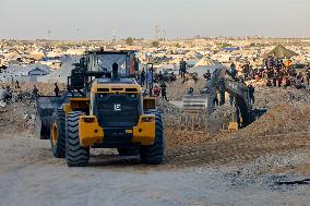 Israeli Hostage Bodies Found in Khan Yunis - Palestine