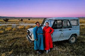 Kazakh Eagle Hunters Preserve Ancient Tradition - Mongolia