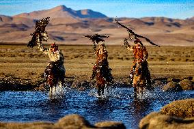 Kazakh Eagle Hunters Preserve Ancient Tradition - Mongolia