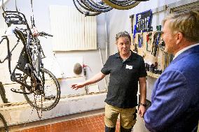 King Willem-Alexander Visits Interchurch Diaconal Consultation - Lelystad