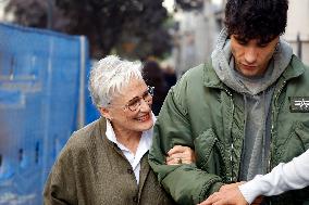 Glenn Close Walks In Madrid With Los Javis