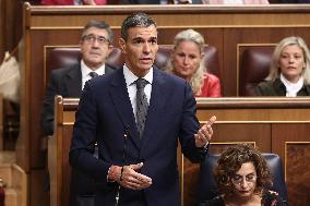 Government Faces Control Session Amid Anniversary