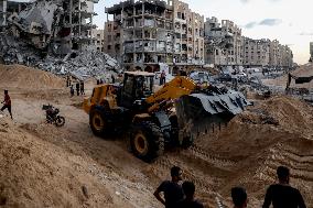 Search for Israeli Remains In Khan Younis - Gaza