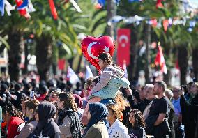 Turkish People Celebrate Republic Day