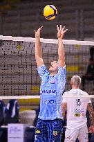 VOLLEY - Superlega Serie A - Cisterna Volley vs Yuasa Battery Grottazzolina 3-2 (25-22, 22-25, 25-21, 22-25,15-13 )