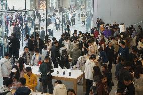 Apple's Q4 2025 Financial Report