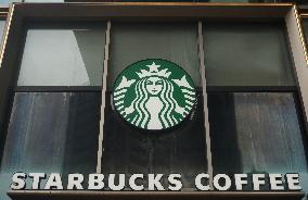 Starbucks China 2025 Q4 Revenue Growth
