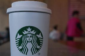 Starbucks China 2025 Q4 Revenue Growth