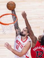 Rockets Defeat Raptors In Toronto - Canada