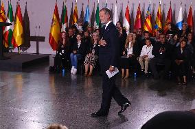 King and Queen of Spain Honor Disaster Victims - Valencia