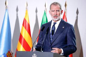 King and Queen of Spain Honor Disaster Victims - Valencia