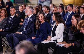 King and Queen of Spain Honor Disaster Victims - Valencia
