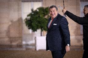 Diner at the Elysee Palace for the 8th Paris Peace Forum - Paris