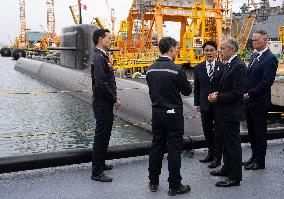 PM Mark Carney Visits the Hanwha Ocean Shipyard - South Korea